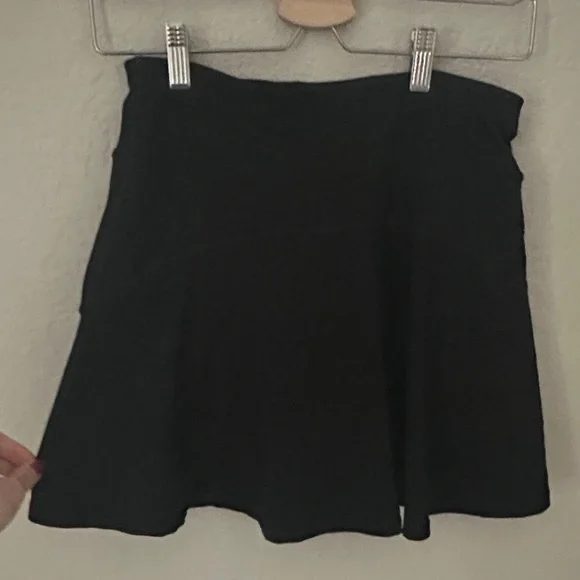 Women's Black Athletic Skirt Size L - Picture 3 of 5